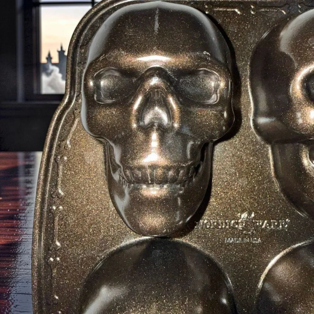 Nordicware Haunted Skull 5 Cup C Bronze Cast Aluminum Cake Let Pan